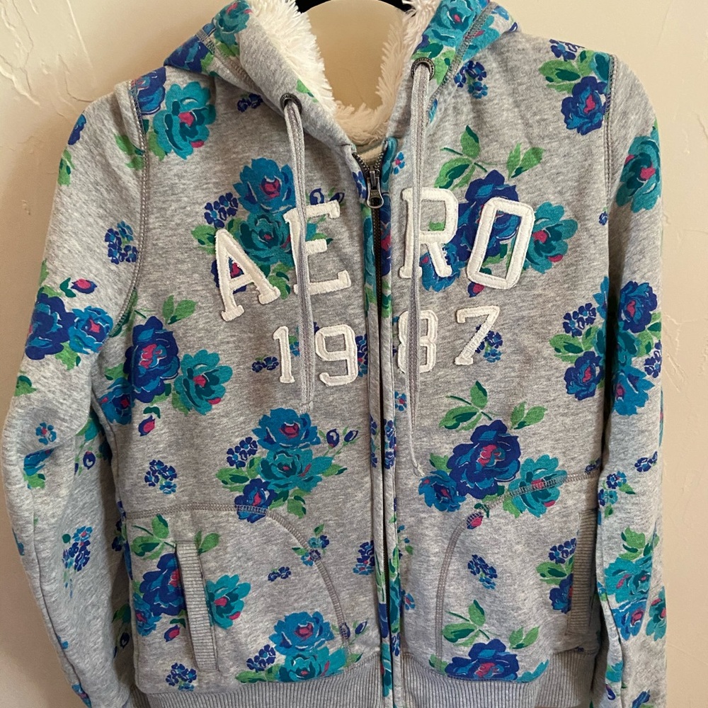 Aeropostale zip up hoodie